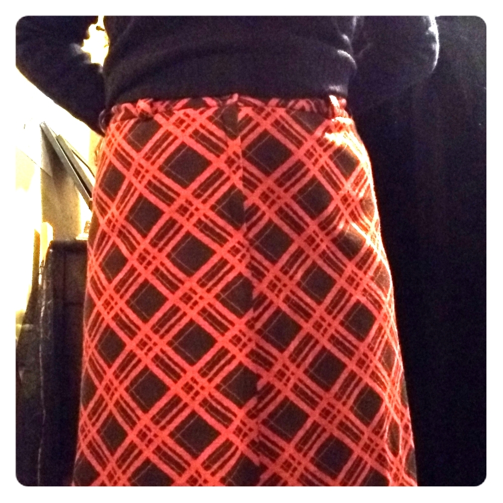 Vintage burnt orange and dark brown plaid skirt